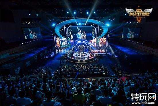 发展注入新 发展注入新